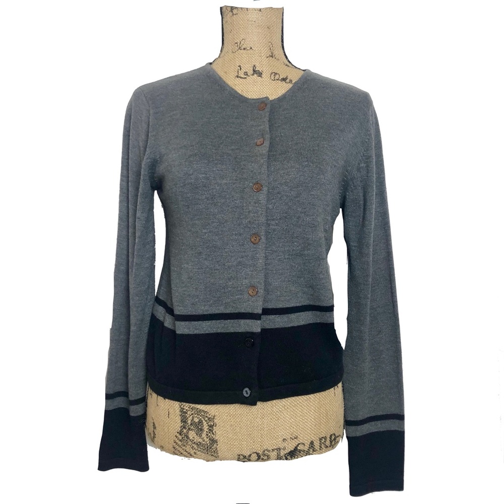 Kerri & Kelsey Cardigan Sweater Gray